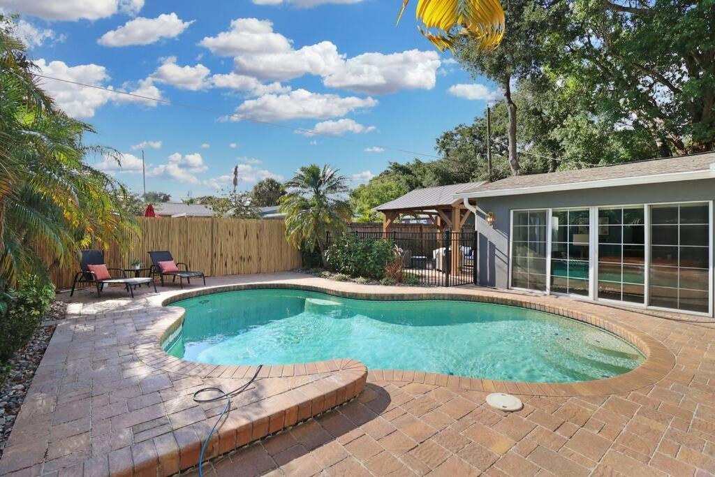 Palm Tree Paradise Tampa Pool Home Exteriér fotografie